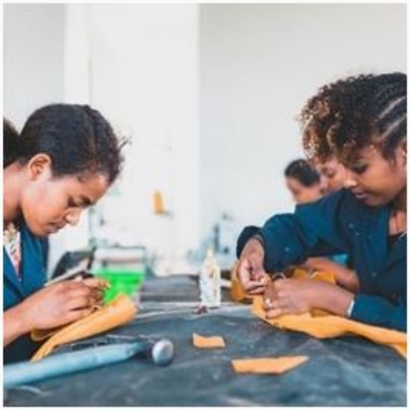 Leather Large Tote Bag Dusty Rose - Ethically Made - Picture 8 of 8